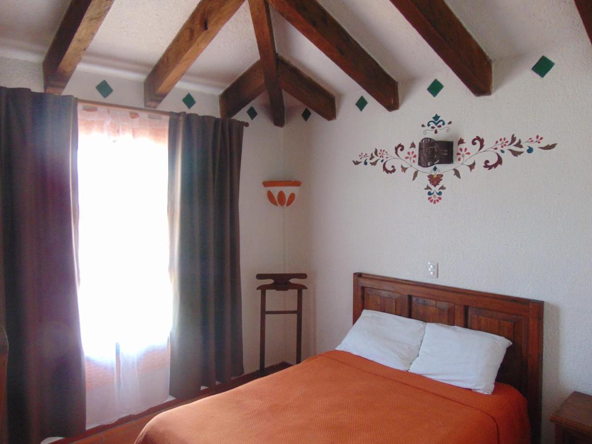 Отель La Casa De La Abuela Сан-Кристобаль-де-Ла-Касас Экстерьер фото