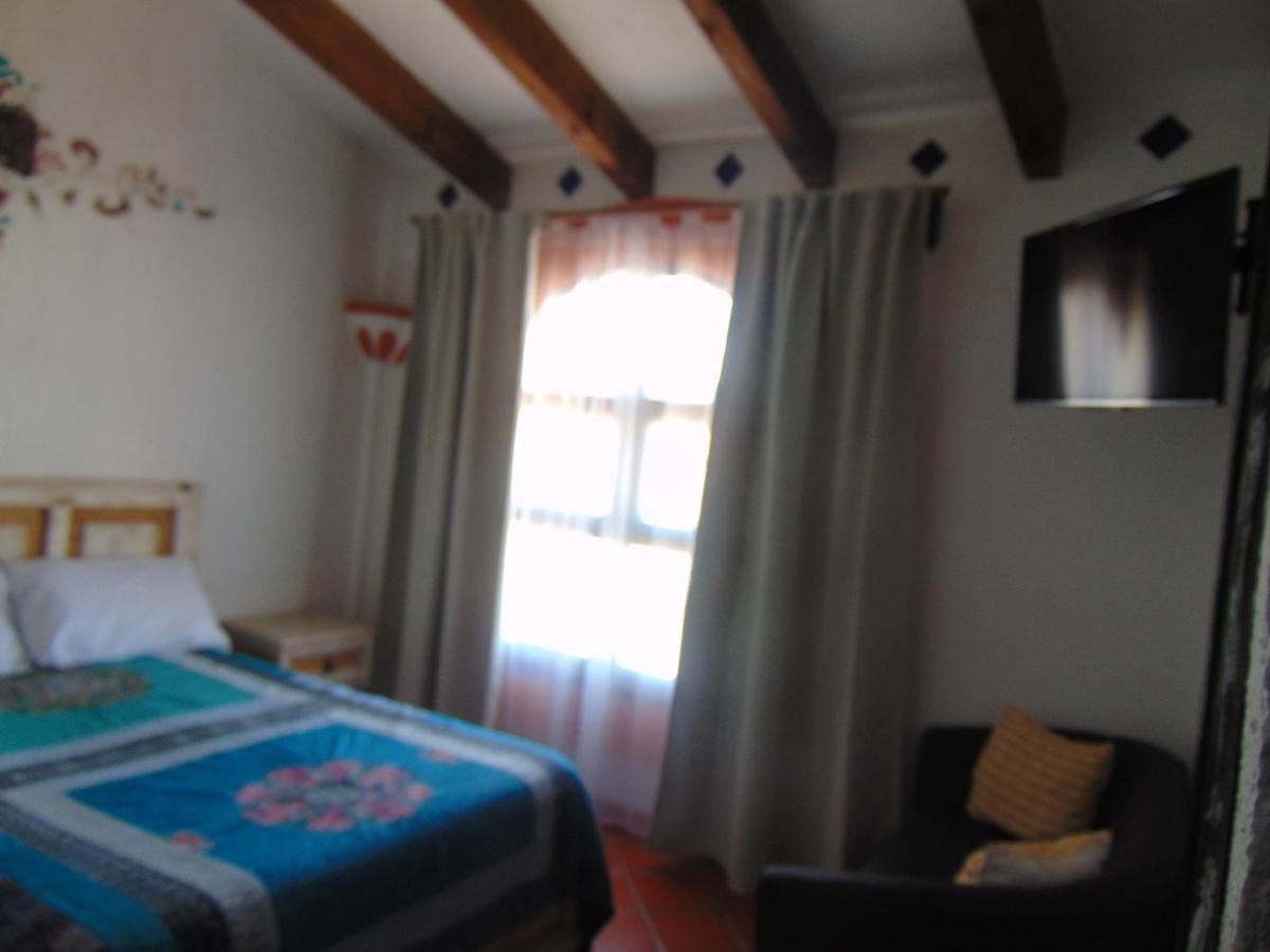 Отель La Casa De La Abuela Сан-Кристобаль-де-Ла-Касас Экстерьер фото