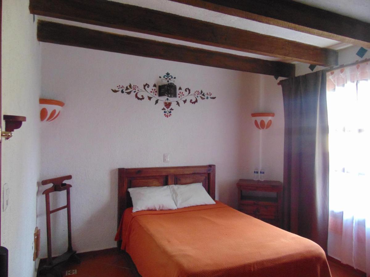 Отель La Casa De La Abuela Сан-Кристобаль-де-Ла-Касас Экстерьер фото